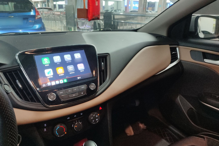 雪佛兰 科鲁泽 2022款 320 自动悦享天窗版局部细节16