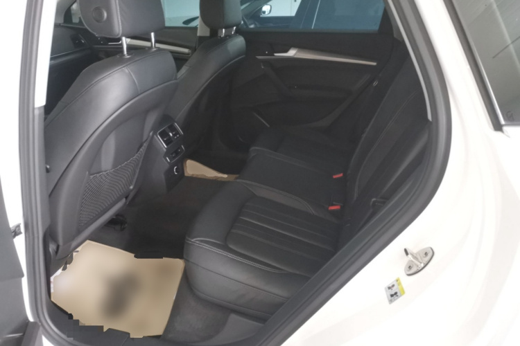 奥迪Q5L 2020款 45 TFSI 尊享时尚型中控内饰21