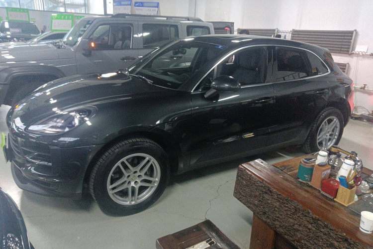 保时捷 2021款 Macan 2.0T车身外观4
