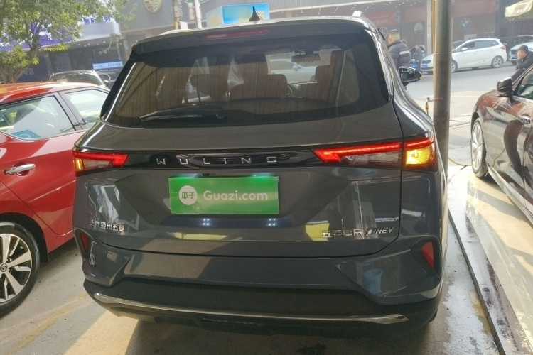 五菱汽车 五菱星辰 2022款 2.0L DHT电劲款车身外观6