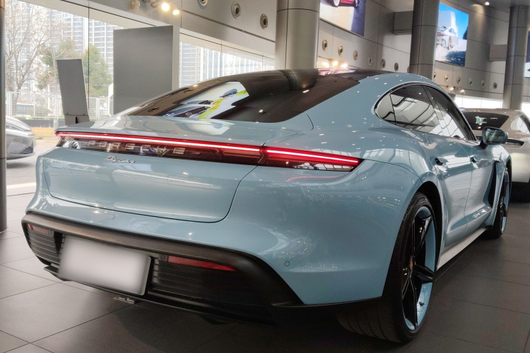 保时捷 2022款 Taycan车身外观7