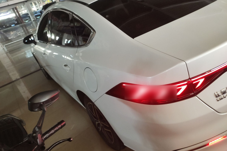 比亚迪 秦PLUS 2021款 DM-i 55KM 旗舰型车身外观6001