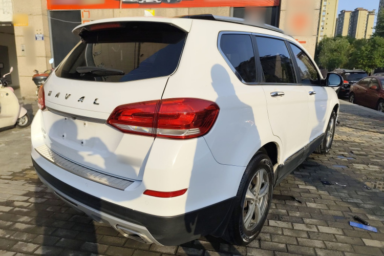 哈弗H6 2017款 蓝标 运动版 1.5T 手动两驱精英型车身外观7