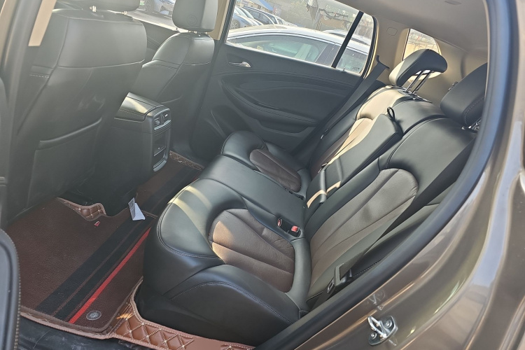 别克 昂科威 2017款 20T 两驱领先型中控内饰21