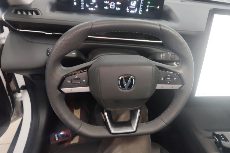 长安 逸动 2024款 1.5T GDI自动 尊贵型局部细节13