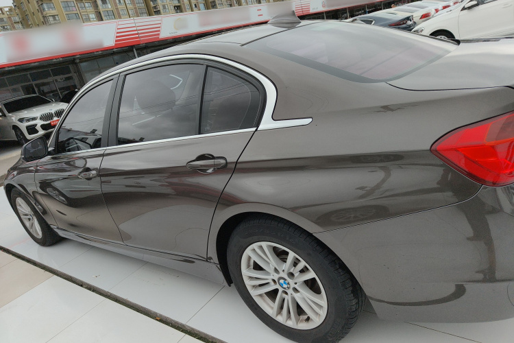 宝马3系 2014款 320Li 时尚型车身外观6003