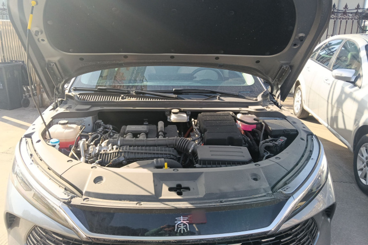 比亚迪 秦L 2024款 DM-i 120KM卓越型局部细节24