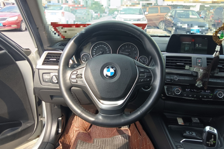 宝马3系 2018款 320Li 时尚型中控内饰13