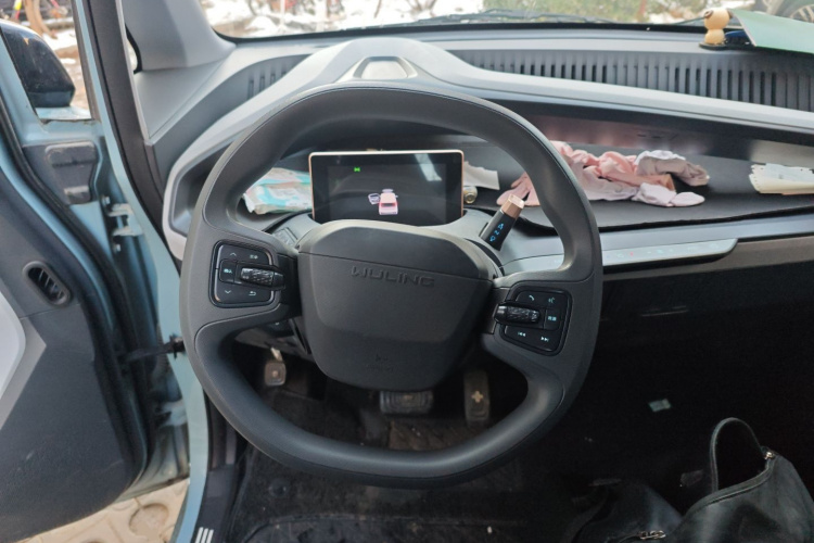 五菱汽车 五菱NanoEV 2021款 玩乐款中控内饰13