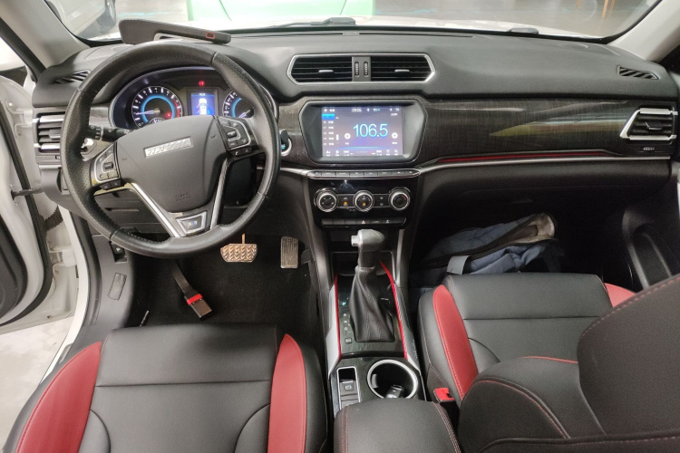 哈弗H2 2017款 蓝标 1.5T 自动两驱豪华型中控内饰12