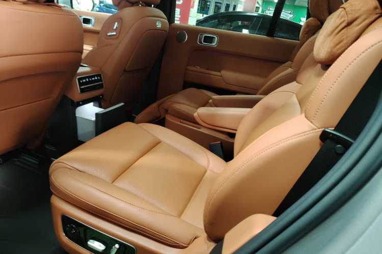 理想汽车 理想L9 2022款 Max中控内饰7004