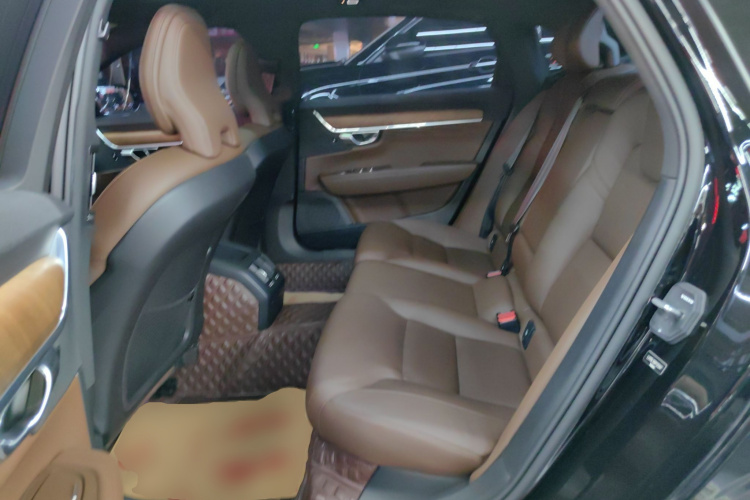 沃尔沃S90 2023款 B5 智逸豪华版中控内饰21