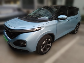 宝骏RM-5 2019款 1.5T CVT 24小时在线尊贵型 6座