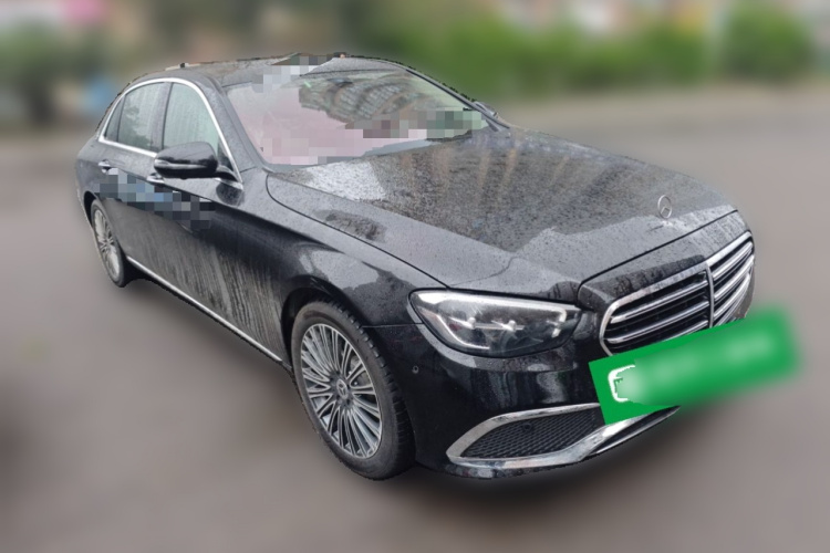 奔驰E级 2022款 改款三 E 300 L 时尚型车身外观3