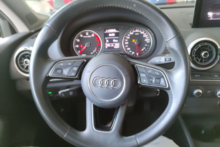 奥迪A3 2020款 Limousine 35 TFSI 时尚型 国VI中控内饰13