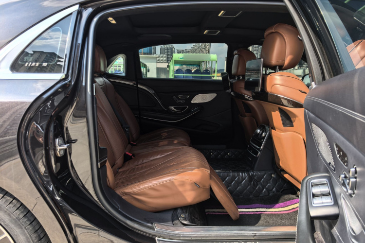 奔驰 迈巴赫S级 2020款 S 450 4MATIC 典藏版中控内饰7010