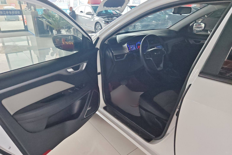 吉利汽车 远景 2020款 1.5L CVT尊贵型中控内饰7002