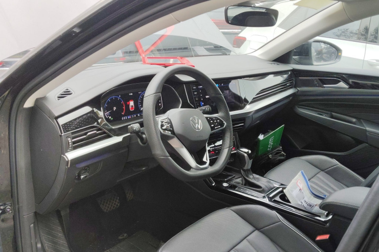 大众 帕萨特 2024款 380TSI 龙耀版中控内饰12