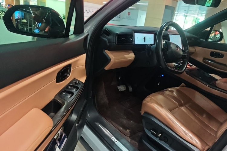 蔚来ES8 2022款 100kWh 签名版 六座中控内饰20