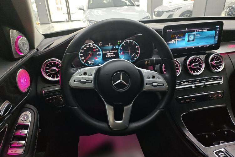 奔驰C级 2019款 C 180 L 时尚型运动版中控内饰13