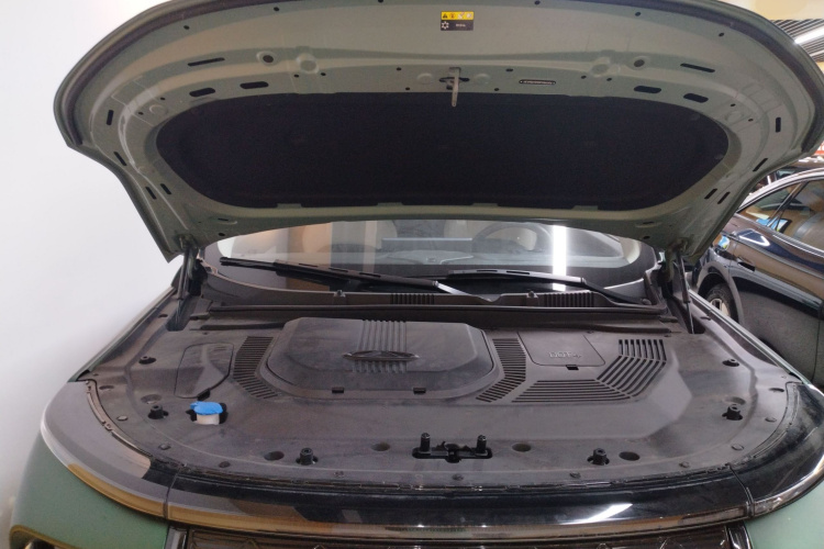 捷途山海L9 2024款 1.5TD 2DHT Pro 7座局部细节24