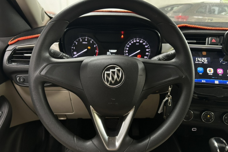 别克 凯越 2018款 15N CVT精英型中控内饰7003