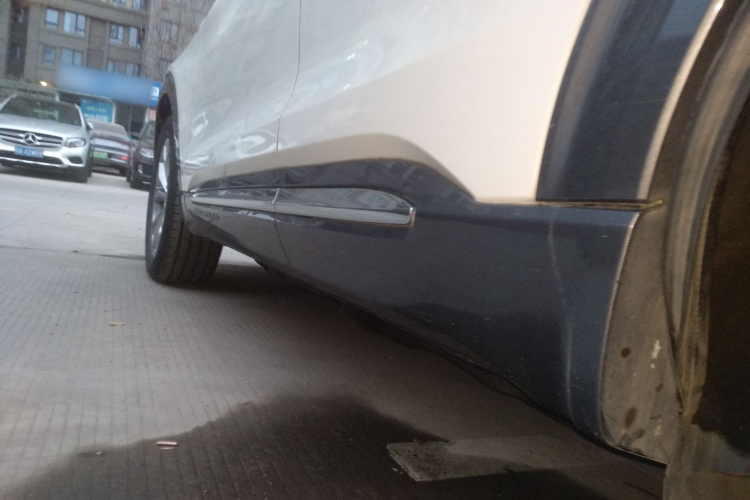 福特 探险者 2020款 EcoBoost 285 后驱风尚版 6座局部细节9002