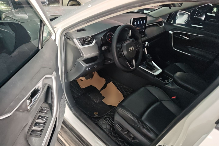 丰田 威兰达 2020款 2.0L CVT两驱豪华版中控内饰20