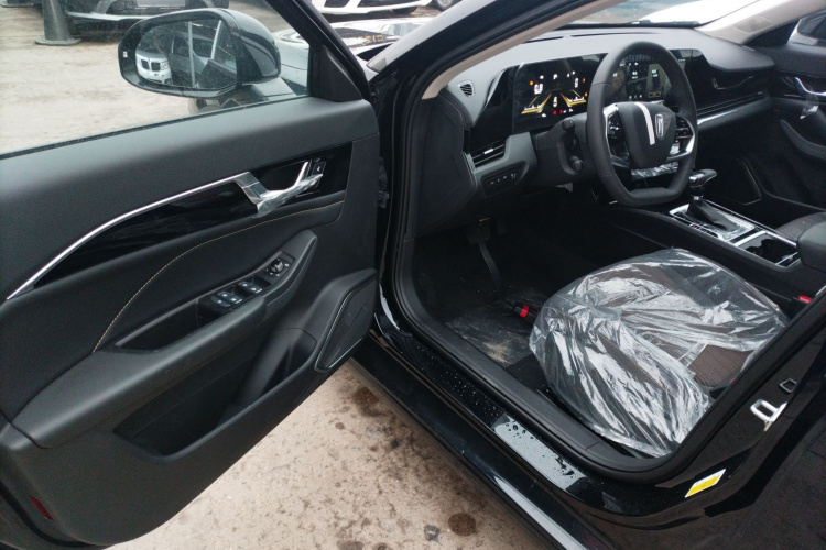 奔腾B70 2025款 龙耀版 1.5T 质享型中控内饰20