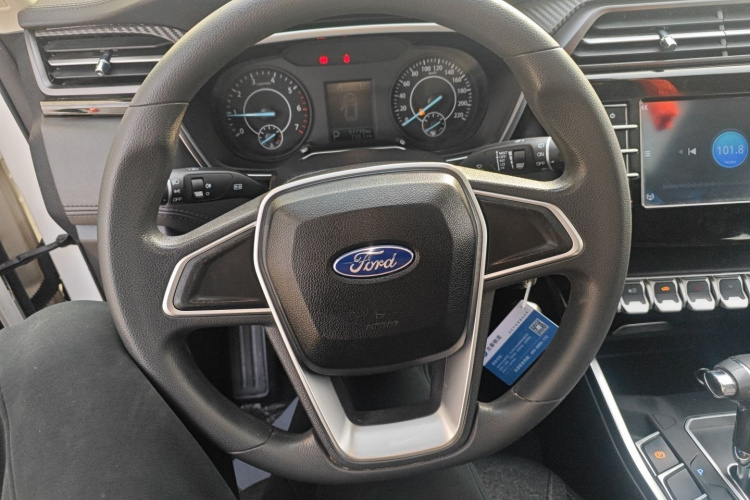 福特 领界 2019款 EcoBoost 145 CVT精领型 国VI中控内饰13