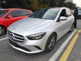 奔驰B级 2020款 B 200 动感型