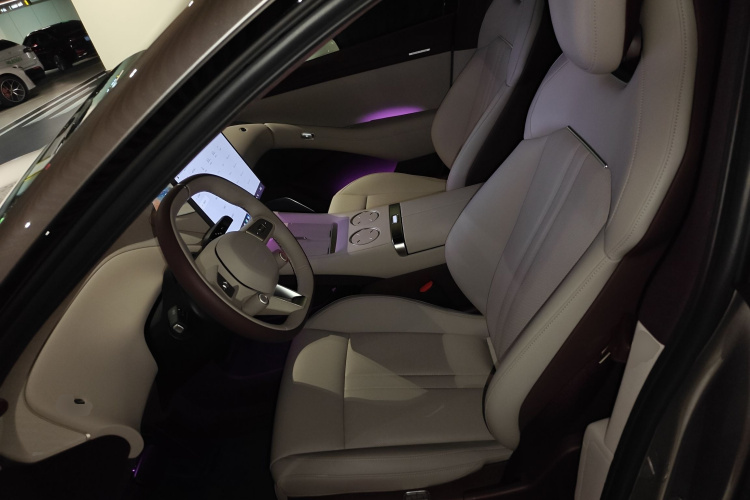 小米汽车 小米YU7 2025款 超长续航后驱版中控内饰19