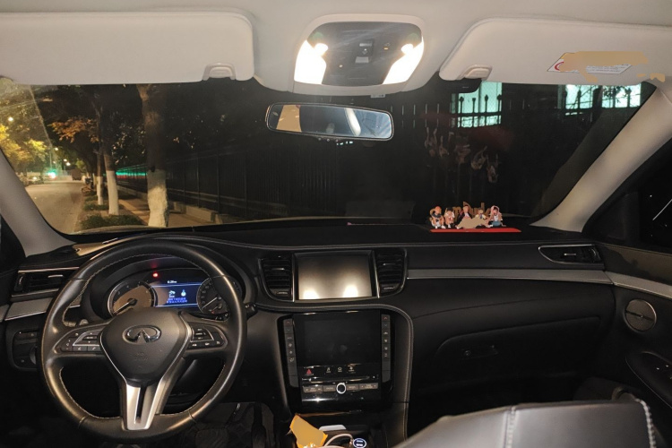 英菲尼迪QX50 2022款 2.0T 两驱领航版中控内饰12