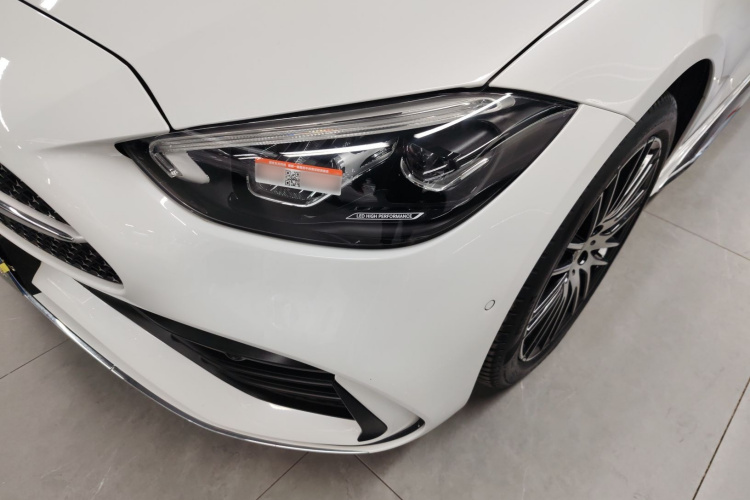 奔驰C级 2023款 C 200 L 运动版局部细节36