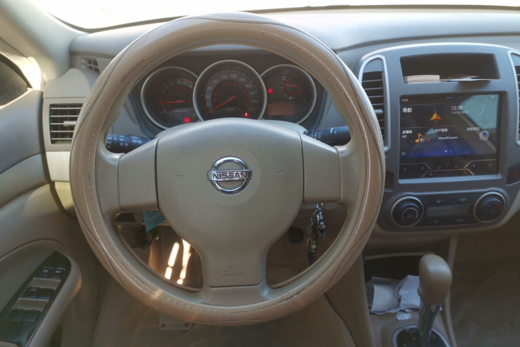 日产 轩逸 2019款 经典 1.6XE+ CVT智联领先版中控内饰13