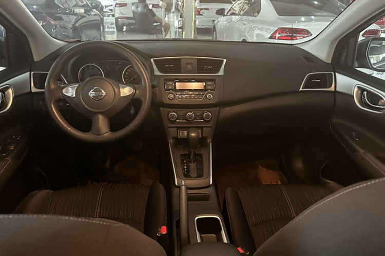 日产 轩逸 2024款 经典 1.6XE CVT舒适版中控内饰7001