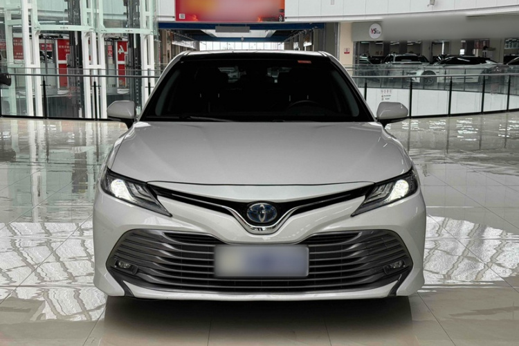 丰田 凯美瑞 2019款 改款 双擎 2.5HG 豪华版车身外观6001