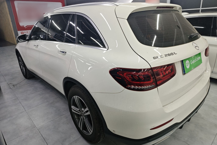 奔驰GLC 2020款 GLC 260 L 4MATIC 豪华型车身外观4