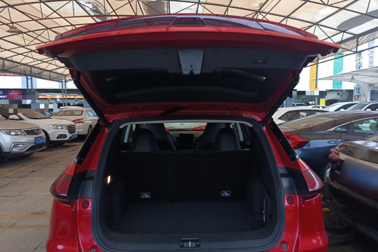 小鹏G3 2020款 520i 尊享版机舱底盘23