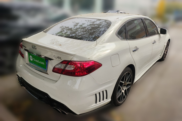 英菲尼迪Q70 2013款 Q70L 2.5L 舒适版车身外观7