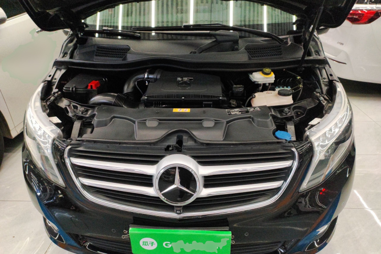 奔驰V级 2018款 V 260 尊贵版 国VI机舱底盘24