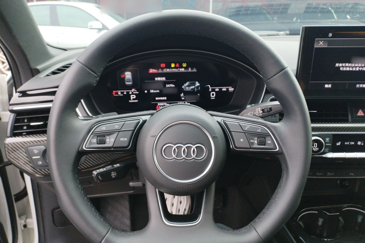 奥迪A4L 2022款 45 TFSI quattro 臻选动感型中控内饰13
