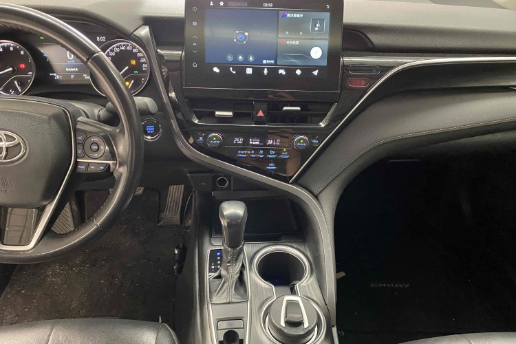 丰田 凯美瑞 2021款 2.0G 豪华版中控内饰7003