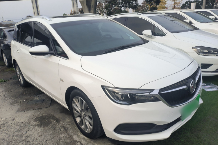 别克GL6 2021款 323T 轻混动互联豪华型车身外观3