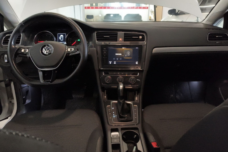 大众 高尔夫 2020款 280TSI DSG舒适型中控内饰12