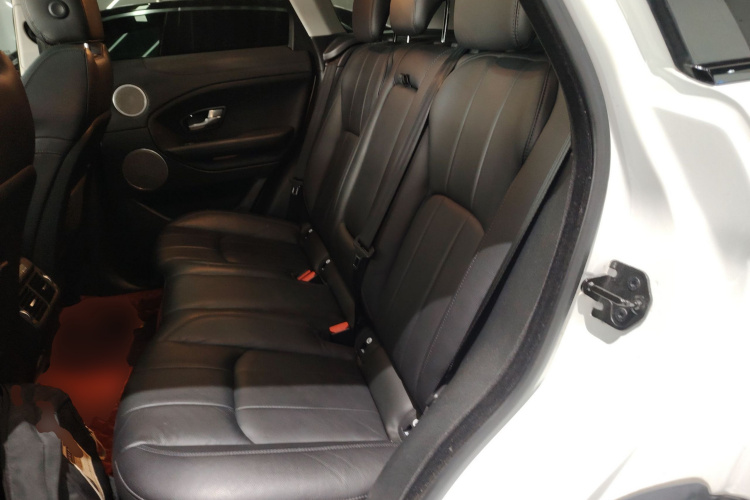 路虎 揽胜极光 2017款 2.0T 英伦锋尚版中控内饰21