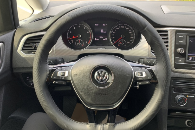 大众 高尔夫·嘉旅 2019款 280TSI 自动好奇型 国V中控内饰7003