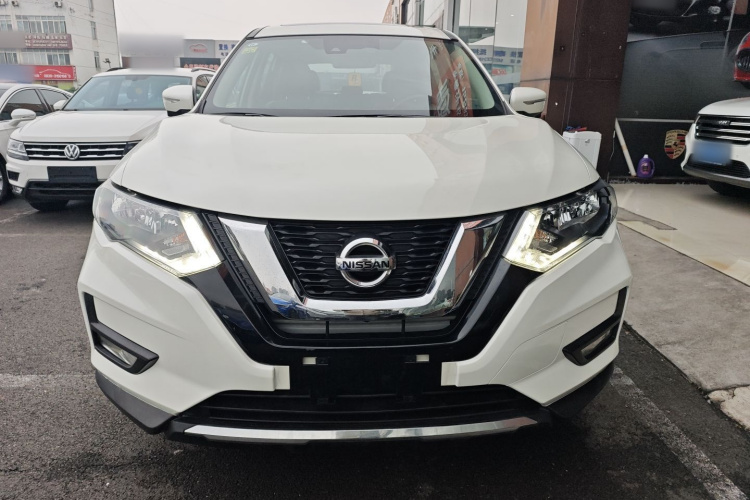 日产 奇骏 2021款 2.0L CVT 2WD XL ITS舒适纪念版车身外观2