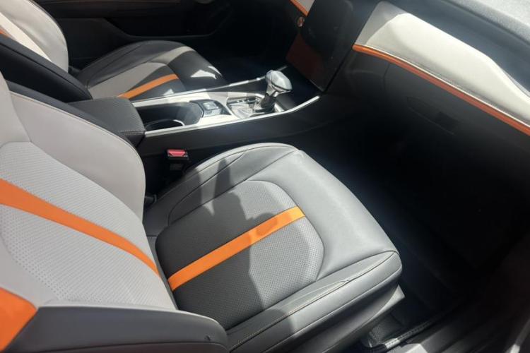 东风风神 奕炫 2023款 马赫版 1.5L 自动追影版中控内饰7008