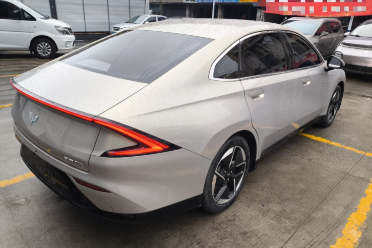 五菱汽车 五菱星光 2024款 共创版 510 进阶型车身外观7